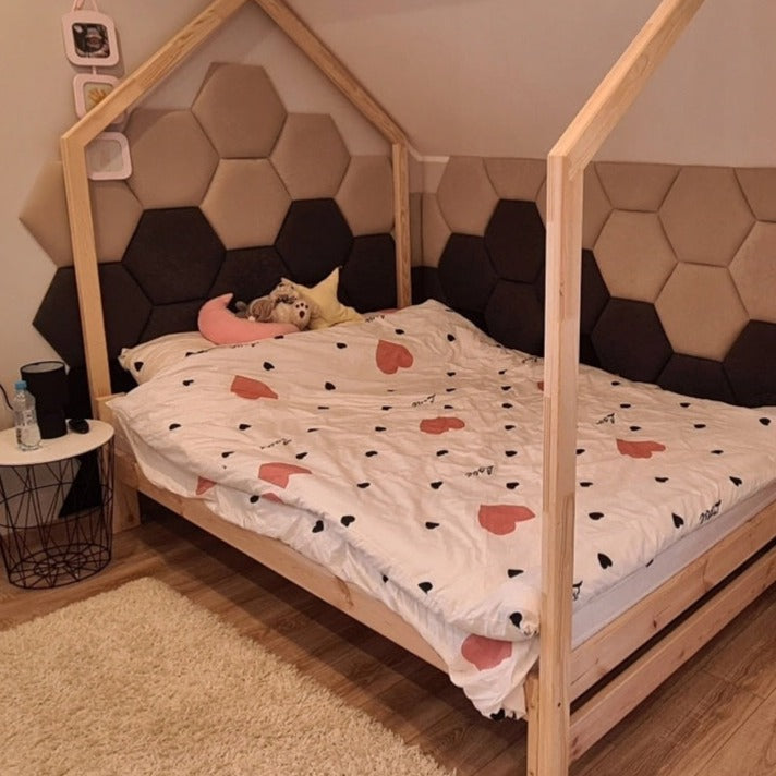 Hexagon wall panels in child's bedroom